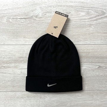 Czapka zimowa beanie Nike czarna black swoosh logo