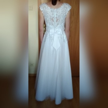 Suknia ślubna z klasą z tiulu i gipiury rozmiar 40