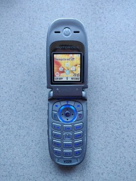 Motorola V220 z ładowarką 