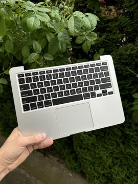 Topcase z klawiaturą i touchpadem MacBook A1502