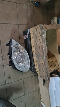 Lampa przednia lewa sprinter 906