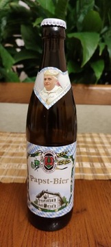 Butelka po piwie z Papież Benedykt XVI