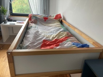 Sprzedam używane łóżko Kura Ikea wraz z materacem
