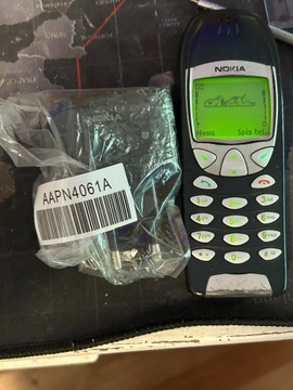 Nokia 6210 plus nowa ładowarka 