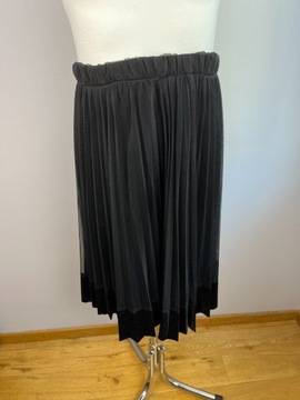 NOWA plisowana czarna spódnica RESERVED 42