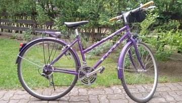 Rower damski trekingowy fioletowy koła 28 cali