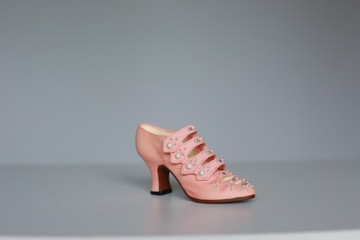 Just the right shoe - różowy bucik z perełkami