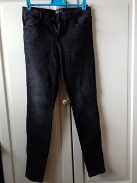 Spodnie slim fit jeans przecierane Mohito r. 36
