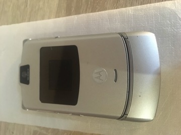 Motorola RAZR srebrna