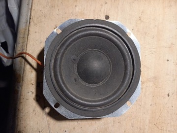 Głośnik nisko średniotonowy 12cm