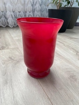Fuksjowy szklany wazon