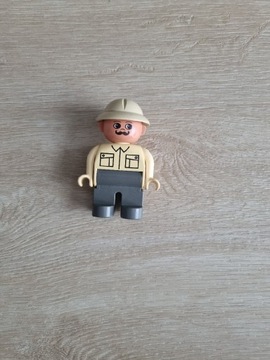 Ludzik lego duplo człowiek strażnik