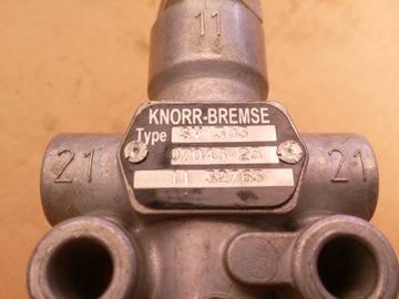 Zawór poziomowania poduszek KNORR-BREMSE SV 1303  