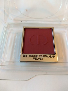 Dior cień  884 Rouge Trafalgar Velvet