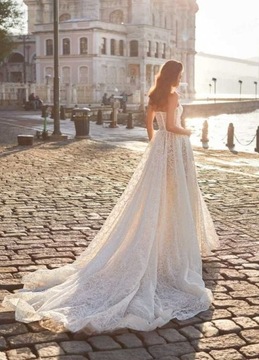 Suknia ślubna Astrid Milla Nova