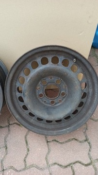 Felgi stalowe 15'' 196/65 rozstaw śrub 5x112