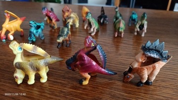Dinozaury dwugłowe 17 sztuk