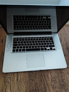 Macbook Pro 15-inch i5 