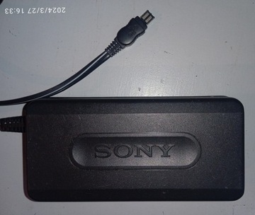 Zasilacz Sony AC-L10A 8,4V 1,5A