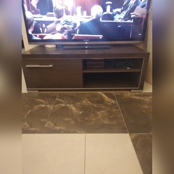 Sprzedam szafkę pod tv oraz szafkę witrynę 