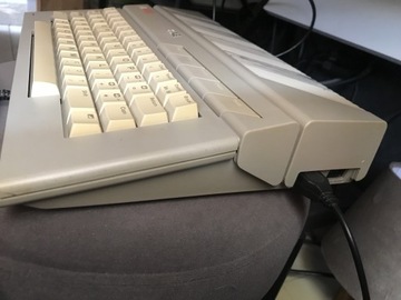 Atari 65XE (zestaw)