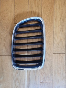 BMW X1 E84 ATRAPA CHŁODNICY GRILL PRAWA 10627110