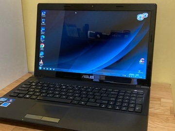 Laptop ASUS K53E i5, 4GB RAM, 512GB SSD + gratisy