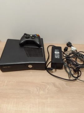 Konsola Microsoft Xbox 360 Slim 250 GB czarny