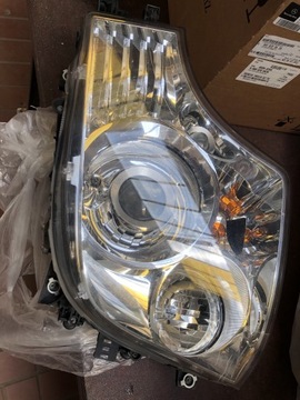 Lampa lewa bi xenon mercedes actros MP4