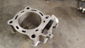 Cylinder uszkodzony* Honda CRF 250R 04-08