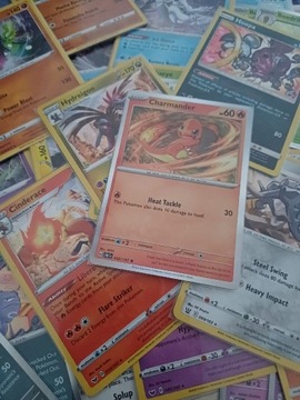 8 losowe karty Rare Holo Pokemon TCG oryginały