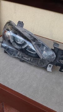 Lampa przednia prawa Mazda 6 stan bdb skrętna GJ