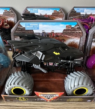 Monster Jam - Monster Truck 1:24 Batman Hot Wheels