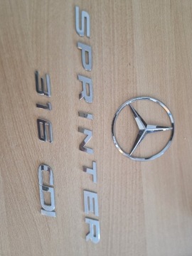 Emblemat z napisem mercedes sprinter cdi 