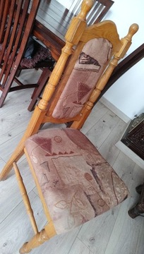 6 drewnianych wyściełanych krzeseł cena za komplet