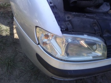 Seat Cordoba lampa prawa przednia 