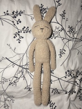 królik na szydełku duży amigurumi zabawka maskotka