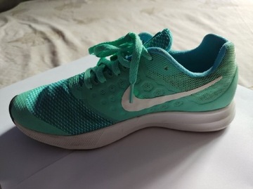 Buty sportowe Nike rozmiar 36.5 jak nowe