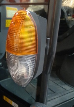 Lampa przednia kierunkowskaz/postój Kubota M4/M5