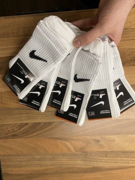 Skarpetki Nike białe