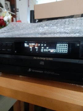 Sony odtwarzacz CD zmieniarka 5 płyt CDP-CE315 