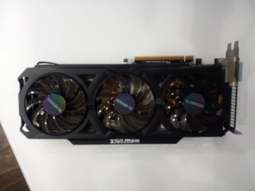AMD Radeon R9 200 series/ HD 7900-3GB