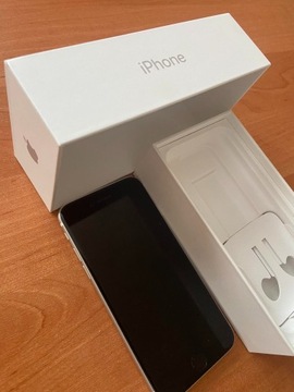 iPhone SE 2020 64 GB Biały (zbity tył)