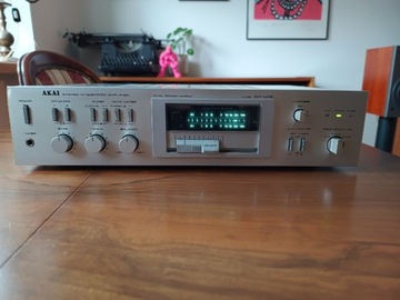 Wzmacniacz Akai AM-U02 