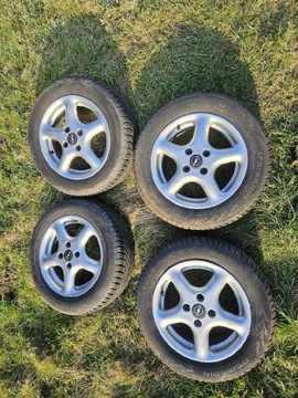 Alufelg i 14 z oponami jak nowe nokian 175/65r14