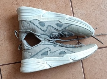 Buty męskie sportowe 