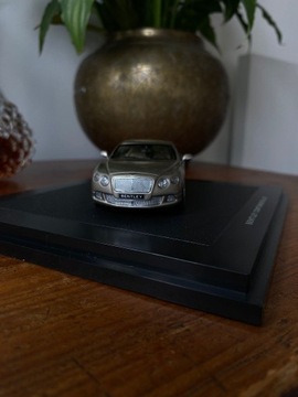 Bentley Continental Gt 1:43 Minichamps