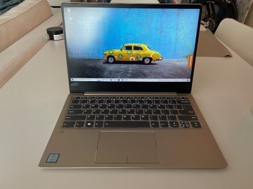 Lenovo ideapad 720S-13IKB Intel I5 RAM: 8GB. 