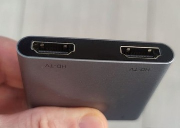 Dual HDMI - USB type C adapter