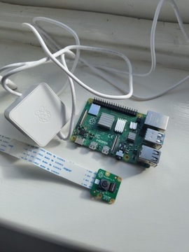 Raspberry Pi 4 model B, 8gb, kamera V3 